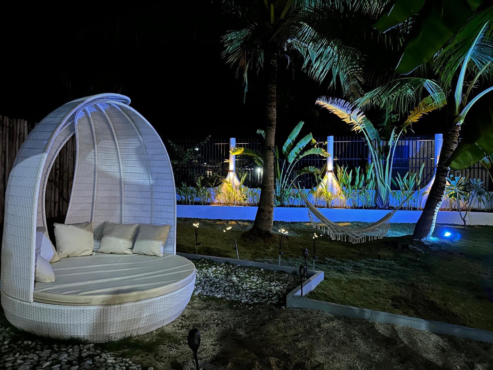 Pawikan Boutique Hotel Moalboal Exterior photo